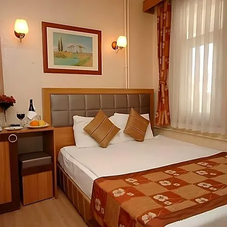 Hotel Anzac