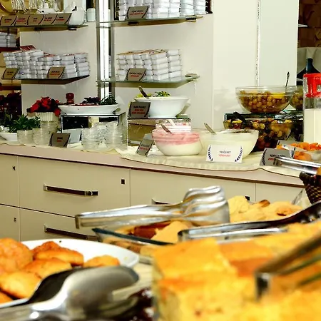 ホテル アンザック 3*